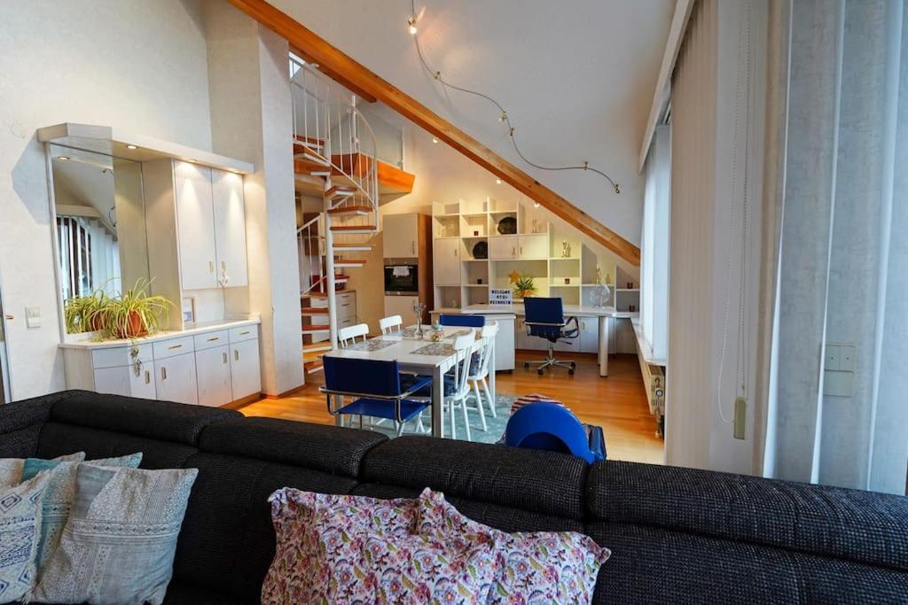 Grosse, Helle Wohnung Fuer Bis Zu 6 Personen 바인하임 외부 사진