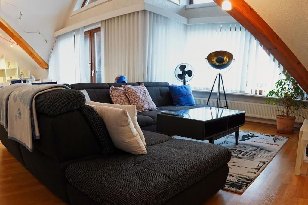 Grosse, Helle Wohnung Fuer Bis Zu 6 Personen 바인하임 외부 사진