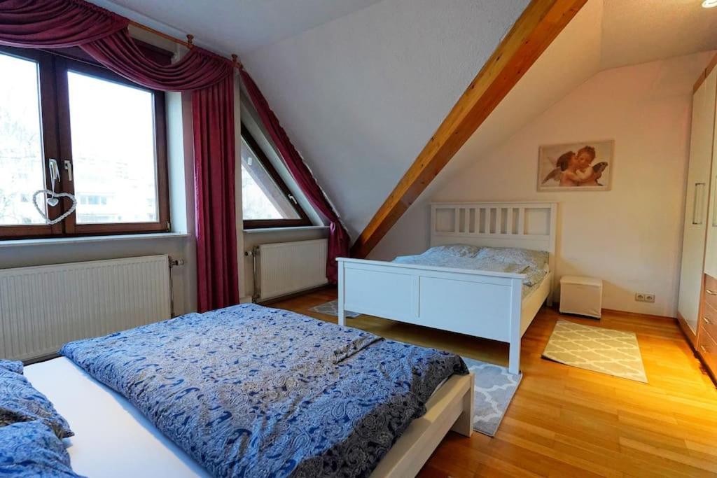 Grosse, Helle Wohnung Fuer Bis Zu 6 Personen 바인하임 외부 사진
